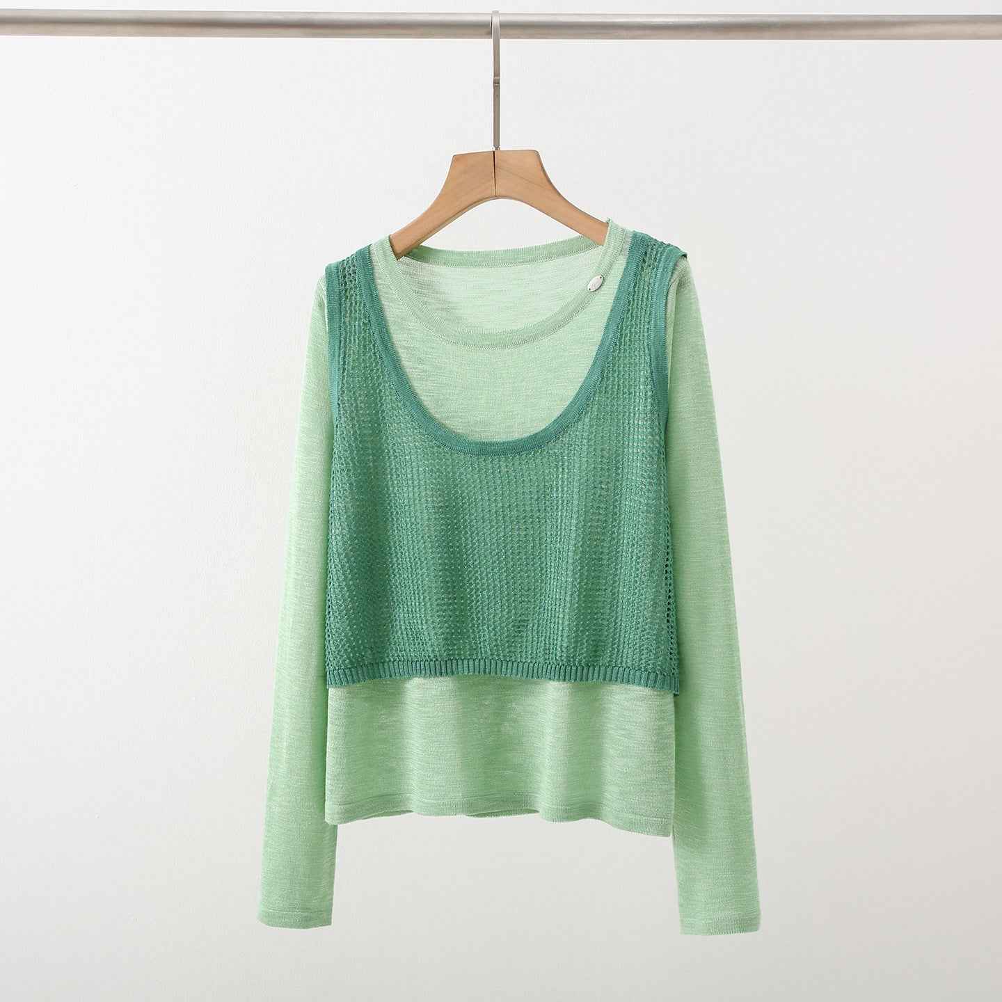 New Design Sense Stitching Fake Two-piece Knitted Sweaters Women