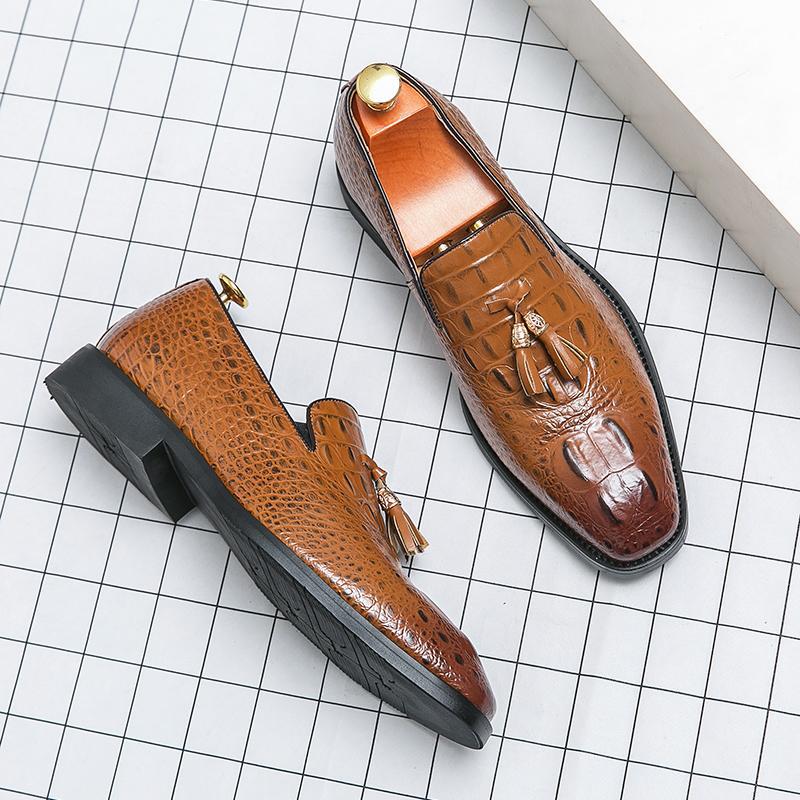 Mens Korean-style Crocodile-pattern Embossed Tassel Leather Shoes by Mirlaine Univers