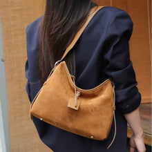 Womens Large-Capacity Simple Leather Commuter Shoulder Bag