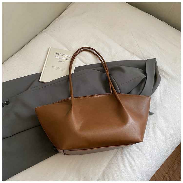 Retro Casual Large-Capacity Shoulder Bag