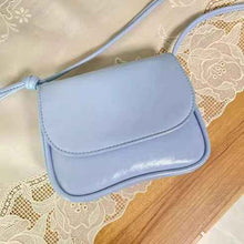 Early Spring New Arrival Retro All-Match Commuter Cookie-Shaped Crossbody Bag