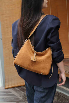 Womens Large-Capacity Simple Leather Commuter Shoulder Bag