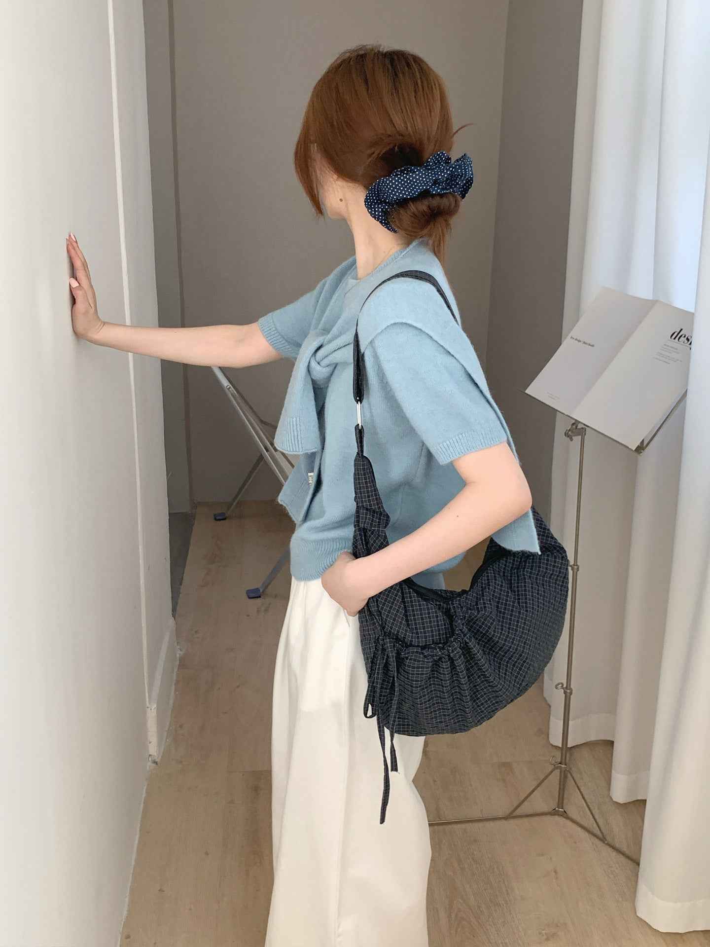 Korean-style Instagram-inspired Relaxed-fit Horn-shaped Tote Bag With A Large Capacity