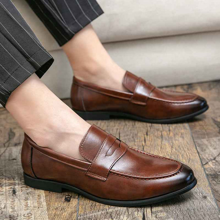 Pointed Toe Minimalist Leather Shoes In British Style