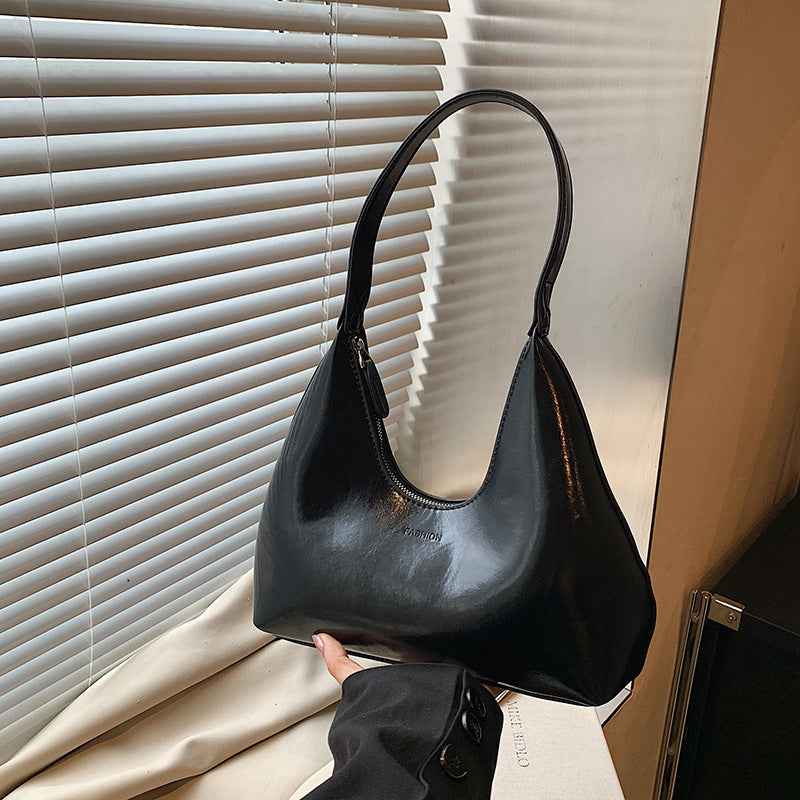 Retro Dumpling Style Versatile Commuter Bag