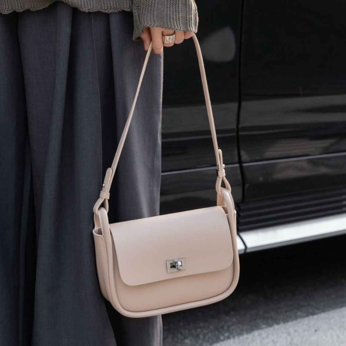 Cowhide Shoulder And Crossbody Bags As Well As Underarm Bags