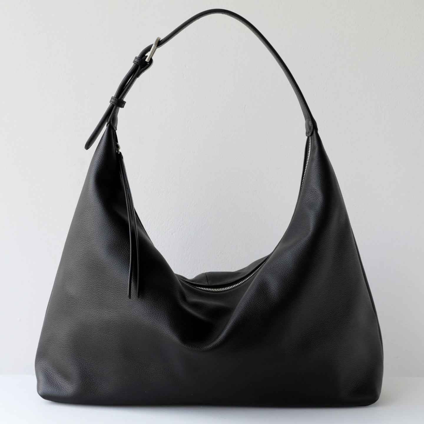 Versatile Leather Commuter Tote Shoulder Bag