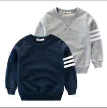 Boy's long sleeve round neck pullover by Mirlaine Univers