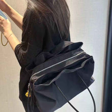 Black Minimalist High-capacity Tote Bag