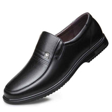 Men's Leather Genuine Flat Sole Round Toe Soft Sole Non-slip Casual Shoes For Middle-aged
