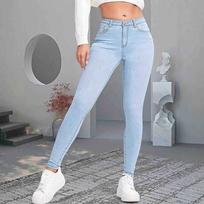 Jean slim polyvalent et tendance pour femme