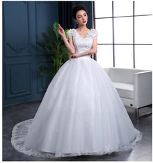 Large Trailing Lace Lace Tie Wedding Dress Slim And Slim by Mirlaine Univers