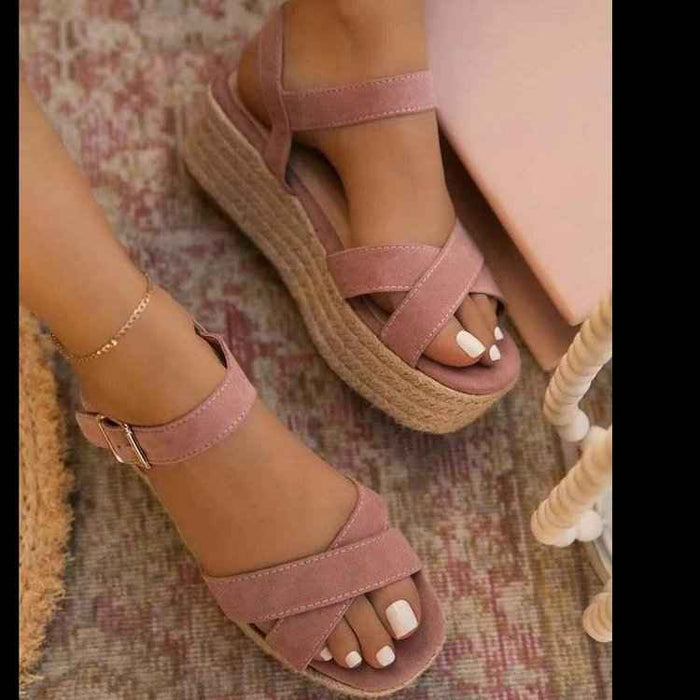 Nouvelles sandales compensées pour femmes à plateforme large, unies, tressées avec boucle