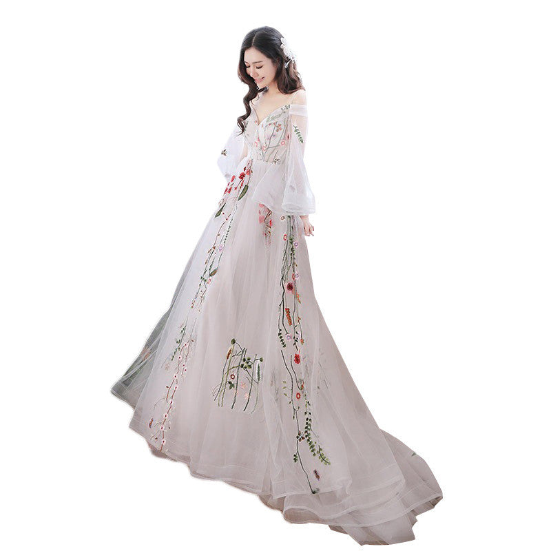 Retro Bridal Gown Super Fairy Bride Tailed Out Yarn Light Wedding Dress by Mirlaine Univers
