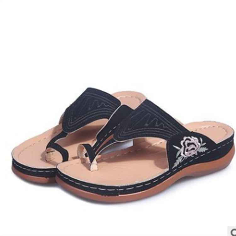 New Style Casual Embroidered Wedges With Flat Toe Sandals And Slippers Women Embroidered Flowers Women Sandals
