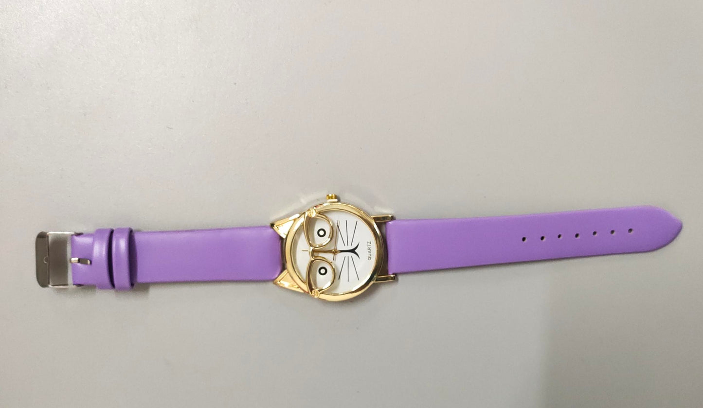 Lovely Cartoon Children Watch by Mirlaine Univers