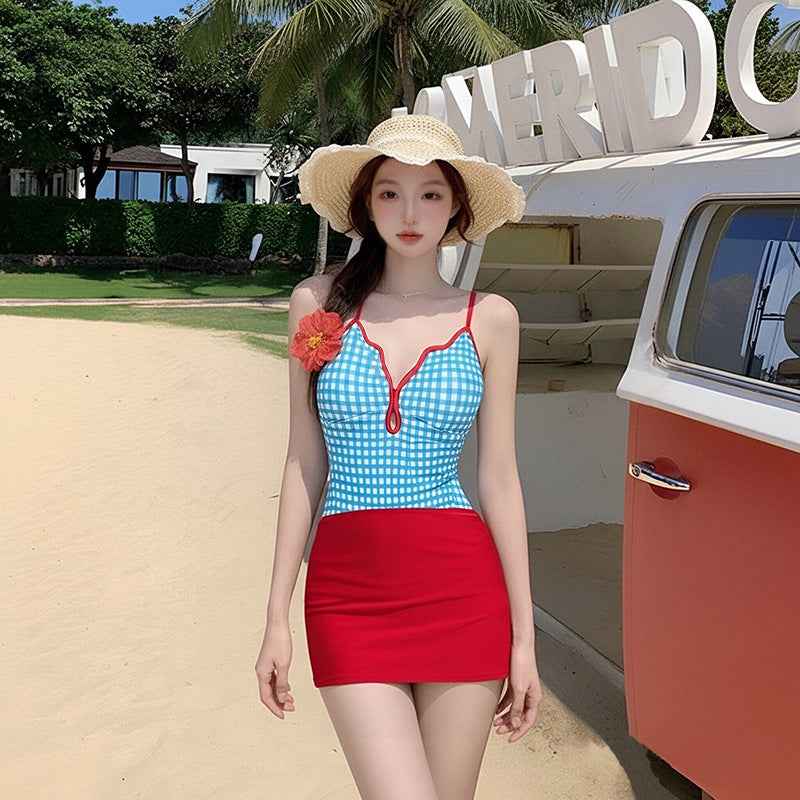 Women's Conservative Slimming One-Piece Strapless Sleeveless Swimsuit