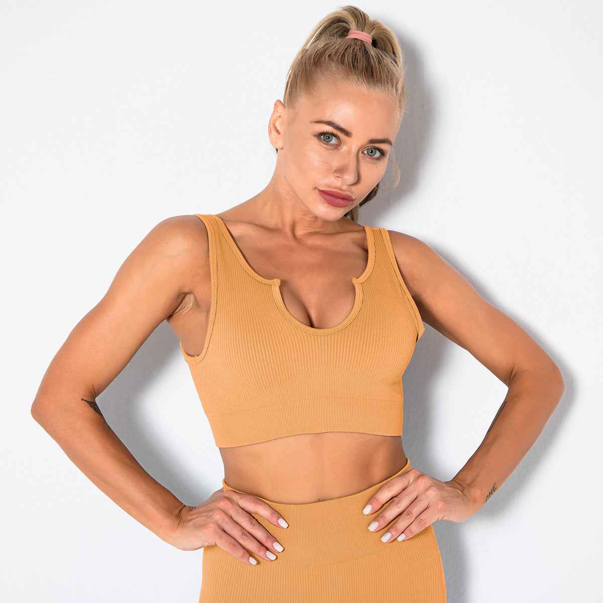 Seamless Knitted Sexy Sports Short-sleeved Shorts Yoga Wear Fitness Suit