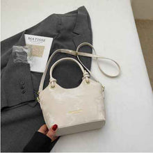 Korean-style Chic Commuter Tote Bag For Women Casual Versatile And Stylish Crossbody Design