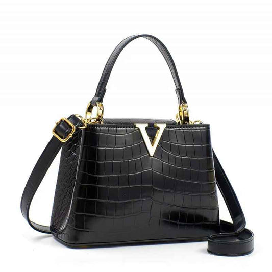 A Minimalist Tote Bag Is A Must-have For Spring And Summer