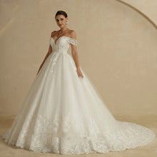 Off-shoulder Bridal Main Wedding Dress Elegant Court Style High-grade Luxury French Light Door Yarn by Mirlaine Univers