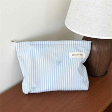 Blue Handheld Cosmetic Bag