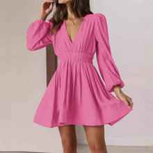 V-neck Waist-cinching Pleated Skirt With Ruffled Hem French Style