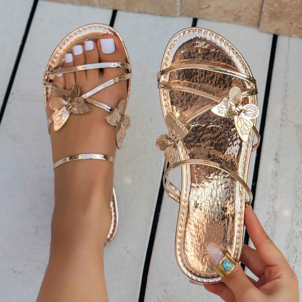 New Fashion Butterfly Cross-strap Sandals Summer Beach Shoes For Women Casual Low Heel Flat Slides Slippers