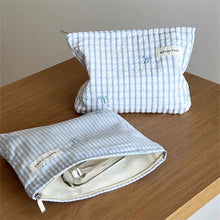 Blue Handheld Cosmetic Bag
