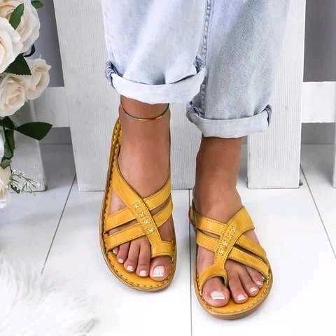 Sandals women flat bottom toe sandals and slippers by Mirlaine Univers