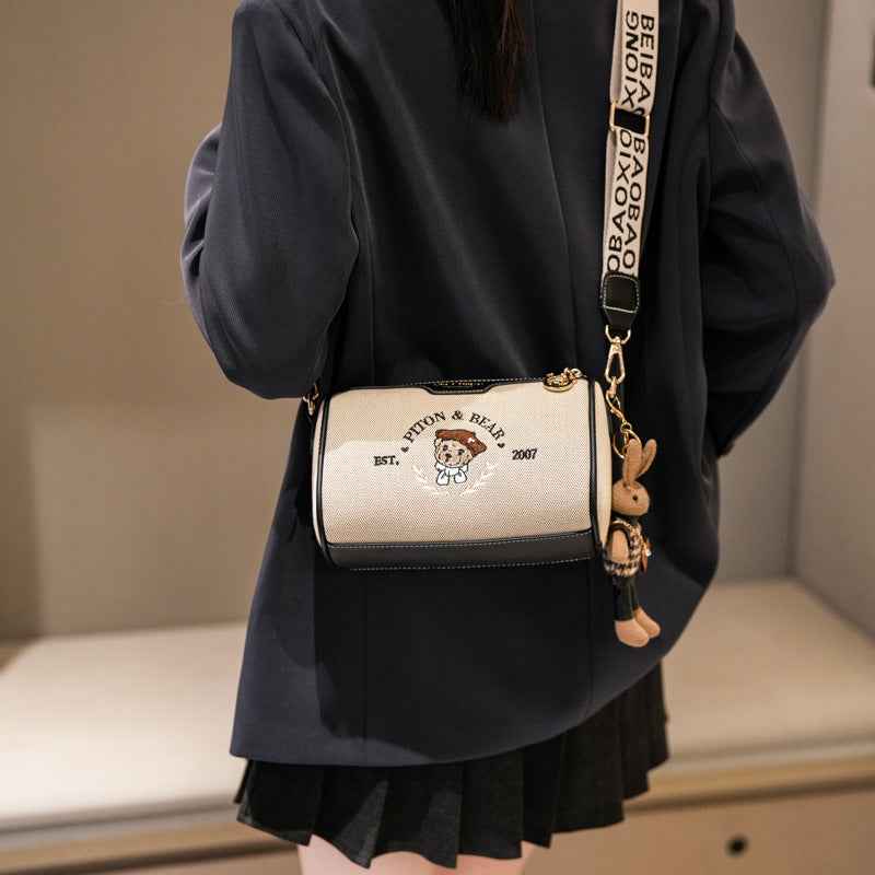 Urban Minimalist Stylish Casual And Commuter Womens Shouldercrossbody Bag A Retro Classic Pillow Bag