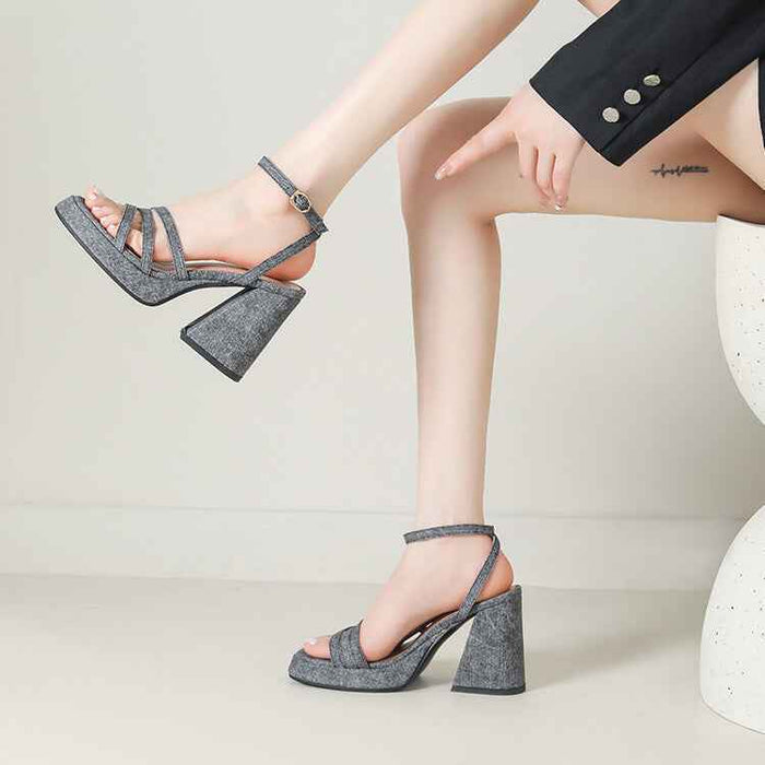Denim-strapped Sandals With A Round Toe And Chunky Heel For Women