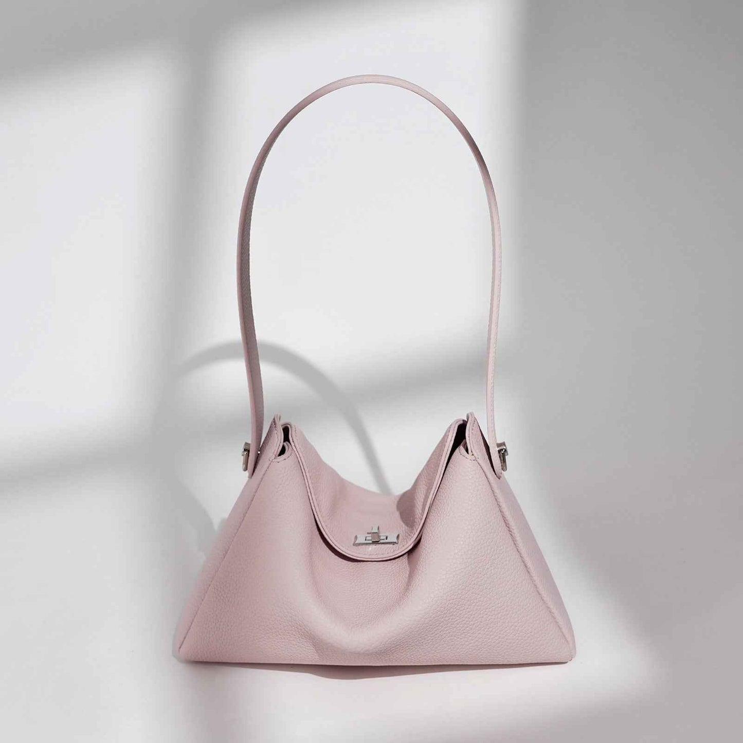 High-end Commuter Dumpling Bag Can Be Worn As A Crossbody