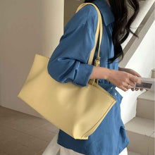 Womens Large-Capacity Fashionable All-Match Shoulder Bag