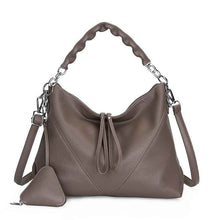 Simple Commuter Leather Chain Shoulder Underarm Bag With A Triangle Pouch