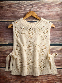 Hollowed-out Vintage Knit Vest Sweater