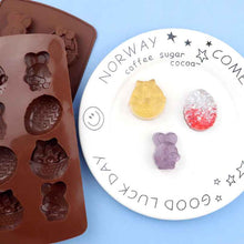 Easter 8-piece Egg Rabbit Basket Silicone Mold