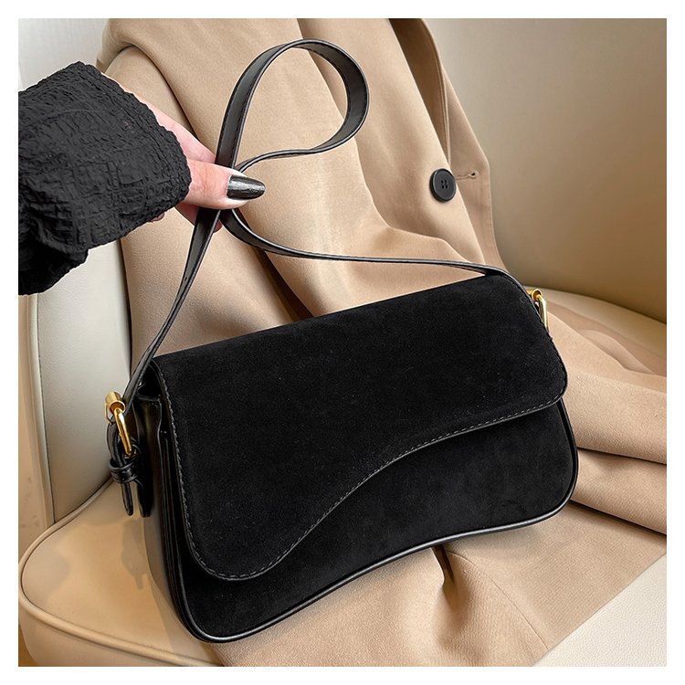 Retro Matte Shoulder Bag For Women by Mirlaine Univers