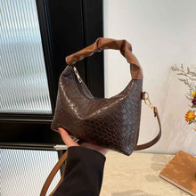 Women's Fashion Casual Large Capacity Shoulder Messenger Bag