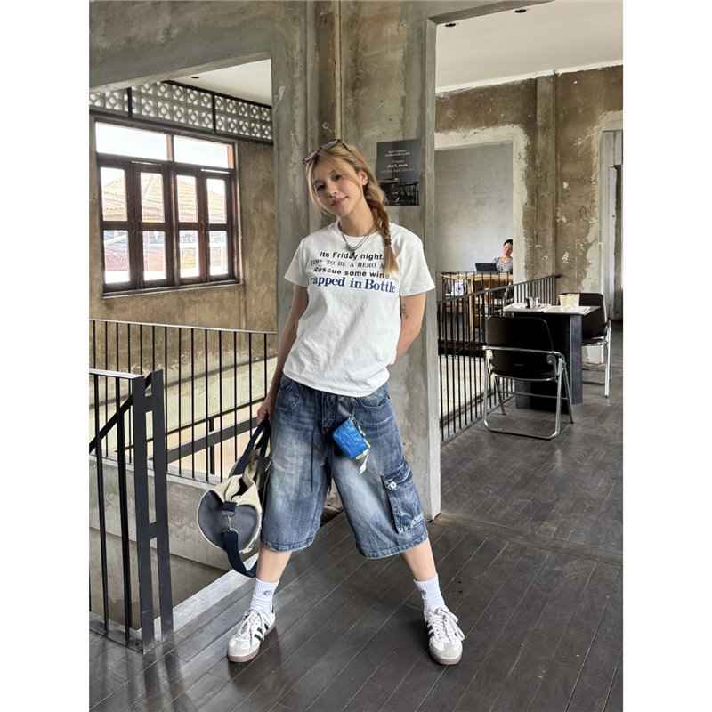 American-style Washed Loose-fit Multi-pocket Denim Capri Pants
