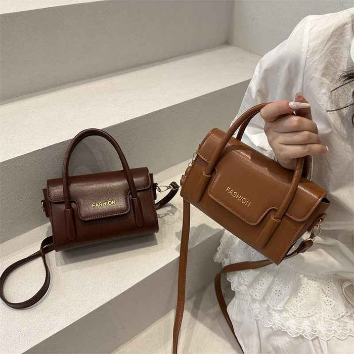 Womens Minimalist Solid-color Trendy Niche Crossbody Bag