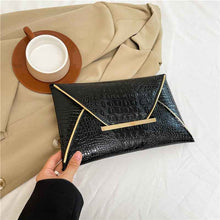 Versatile Trendy Crocodile-pattern Envelope Bag With A Chic Fashionable Vibe