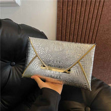 Versatile Trendy Crocodile-pattern Envelope Bag With A Chic Fashionable Vibe
