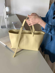 Womens Large-Capacity Fashionable All-Match Shoulder Bag
