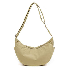 A High-capacity Shoulder Bag Thats Both Stylish And Easy To Carry
