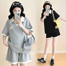 Loose-fitting, Versatile Color-block V-neck Top And Shorts Two-piece Set