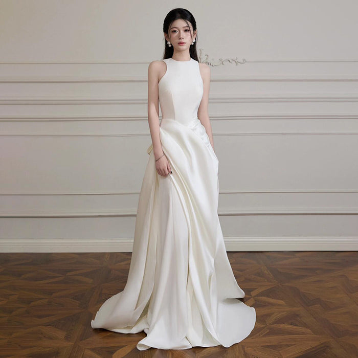 Robe de mariée légère sans bretelles style français, chic et en satin luxueux