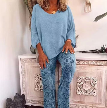Ensemble haut uni et pantalon imprimé