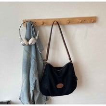 Versatile High-end Underarm Bag Perfect For Commuting