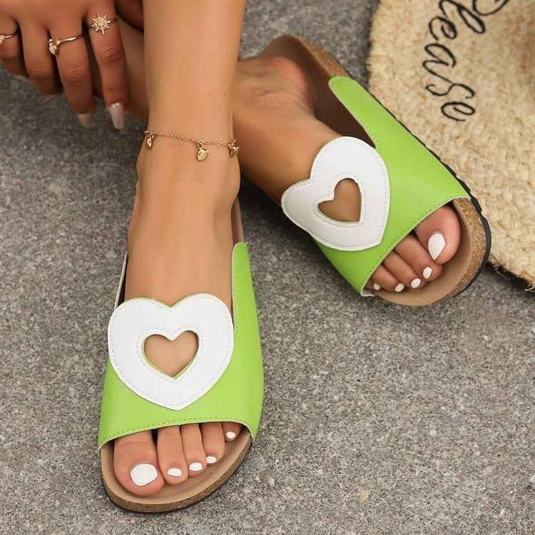 New Hollow Love Sandals With Heart-shape Design Fashion Summer Flat Slides Shoes Casual Vacation Beach Slippers For Women